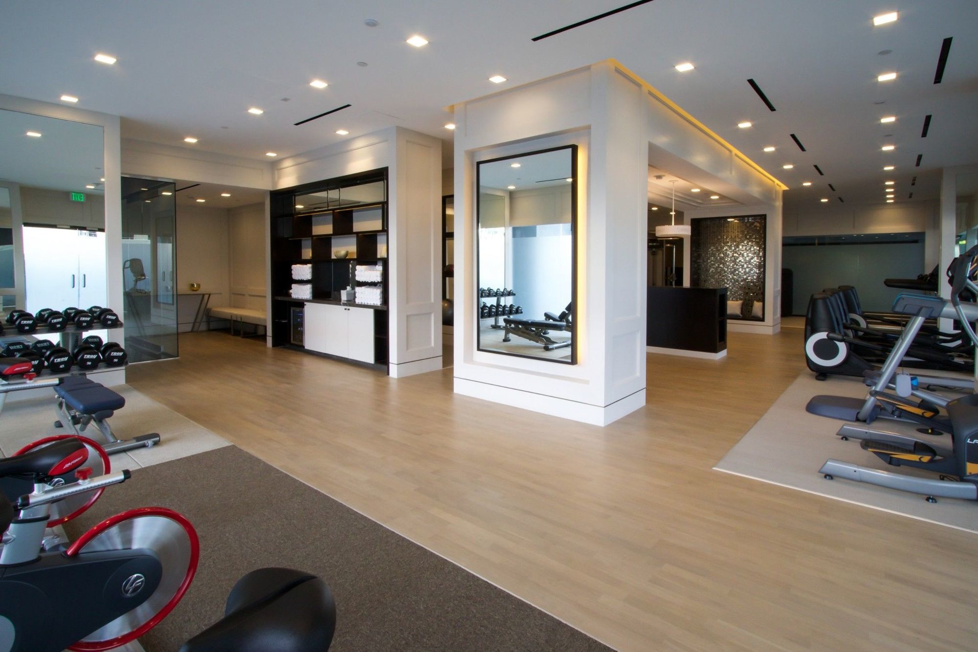 The London West Hollywood At Beverly Hills Exteriér fotografie The gym at The Ivy