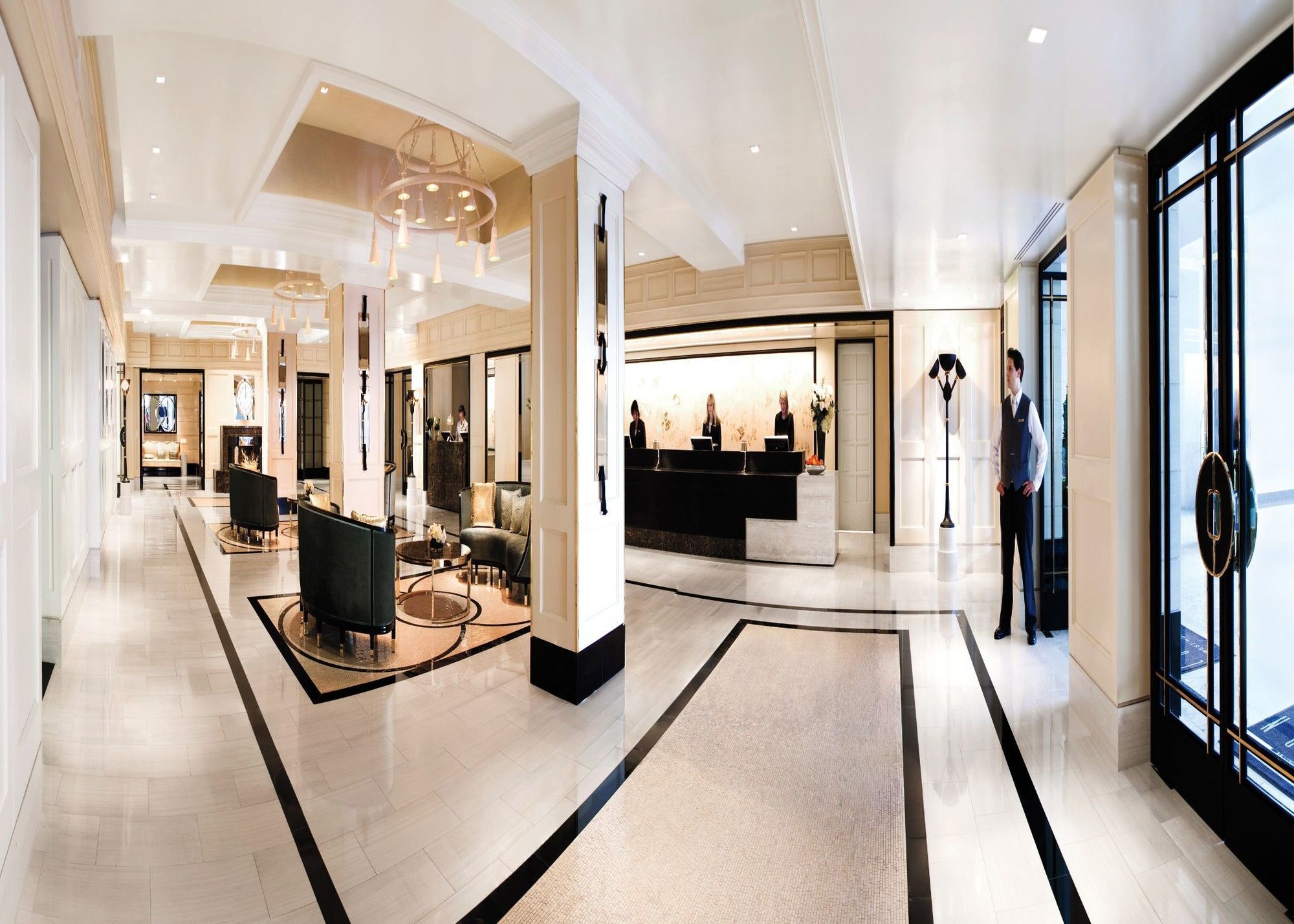 The London West Hollywood At Beverly Hills Exteriér fotografie The lobby of the Mandarin Oriental, Paris