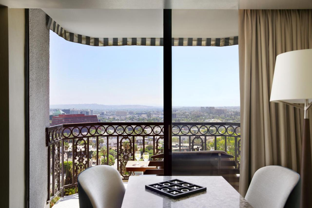The London West Hollywood At Beverly Hills Exteriér fotografie View from a suite